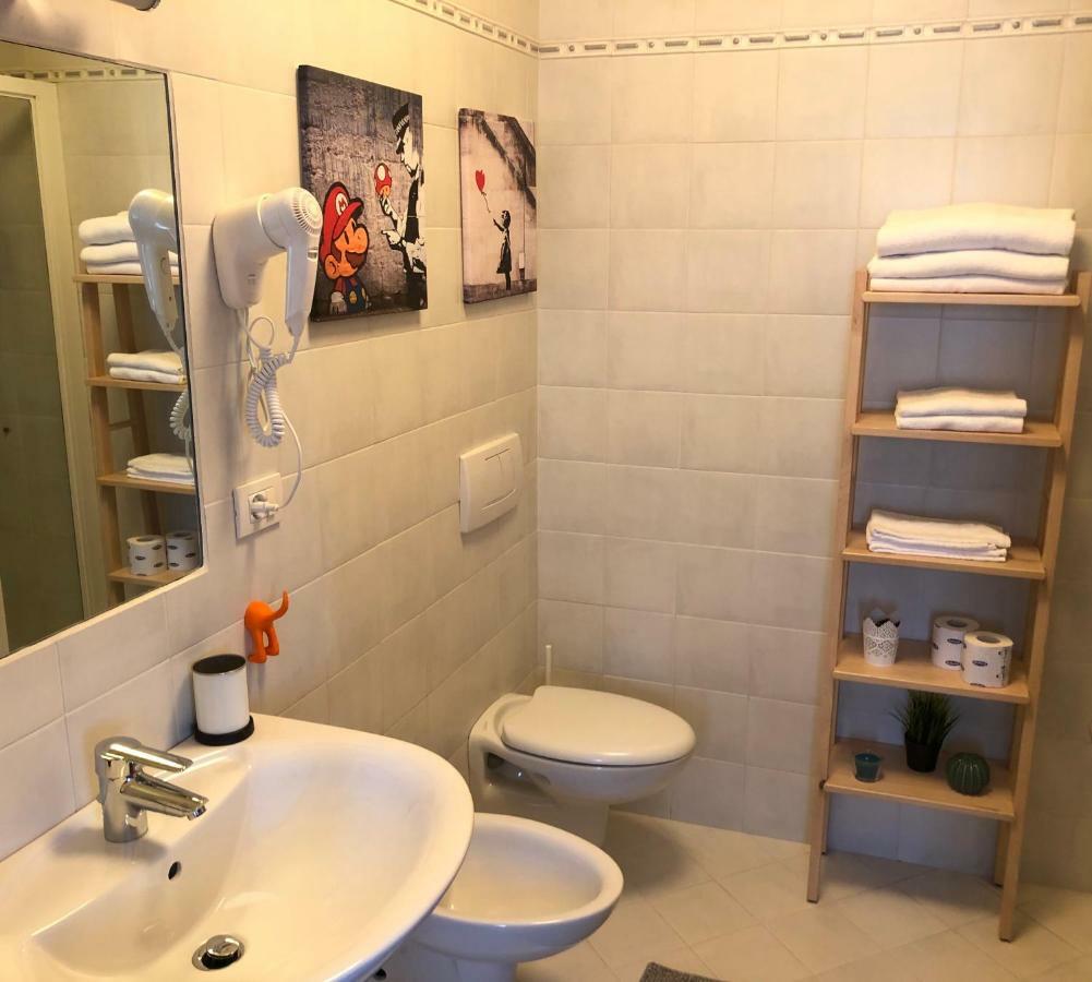 Irides Rooms A Un Passo Dai Parchi Divertimento 라찌제 외부 사진