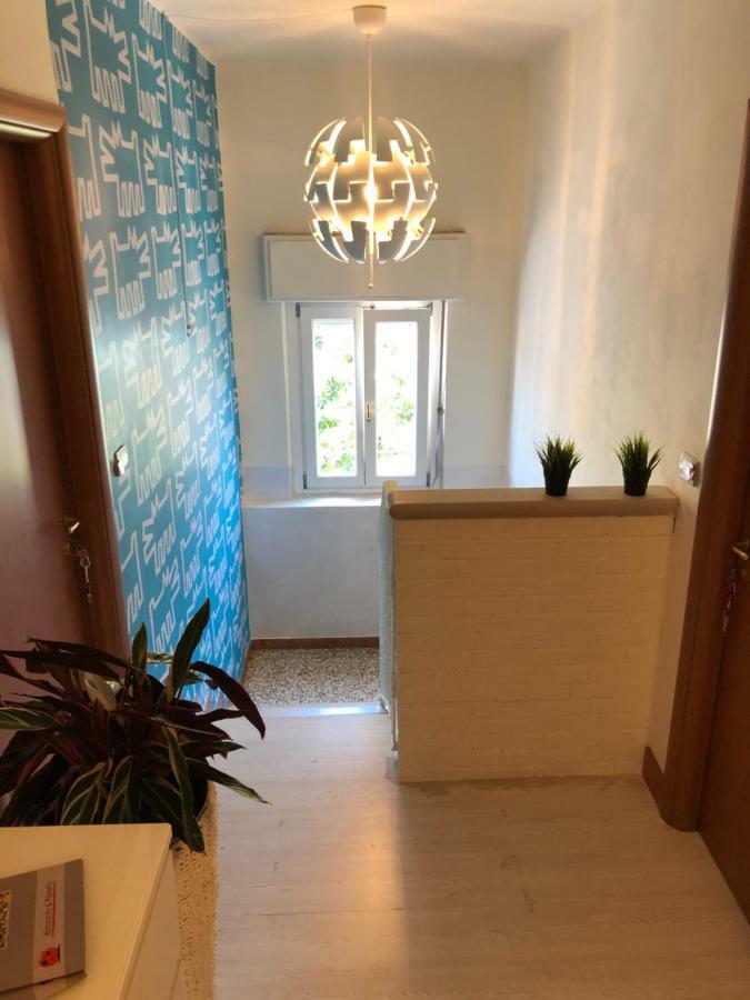 Irides Rooms A Un Passo Dai Parchi Divertimento 라찌제 외부 사진