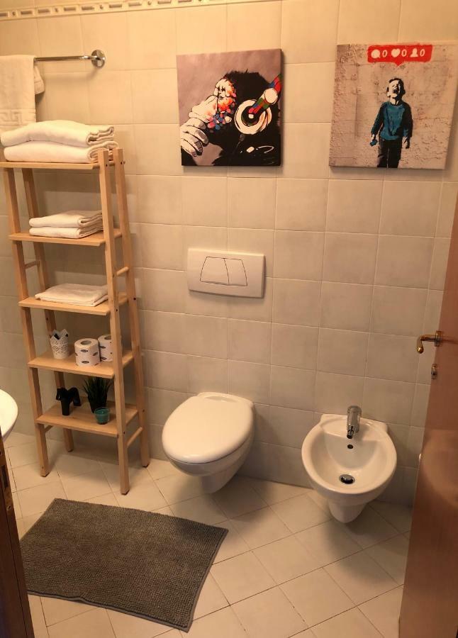 Irides Rooms A Un Passo Dai Parchi Divertimento 라찌제 외부 사진