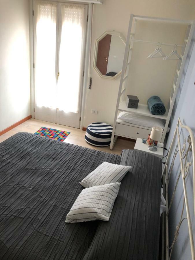 Irides Rooms A Un Passo Dai Parchi Divertimento 라찌제 외부 사진